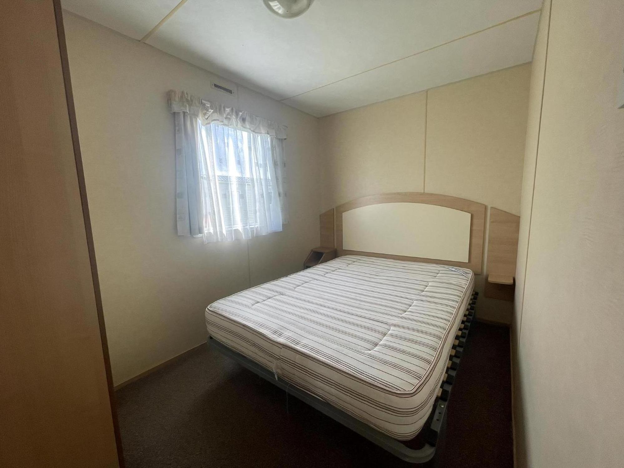 Lovely 8 Berth Caravan At St Osyth Beach Holiday Park Ref 28101G Clacton-on-Sea Eksteriør billede